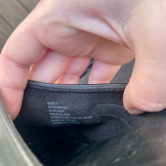 GAP Women's Faux Leather Clogs in True Black - Size 7 US (Orig. $70) - Picture 3 of 6